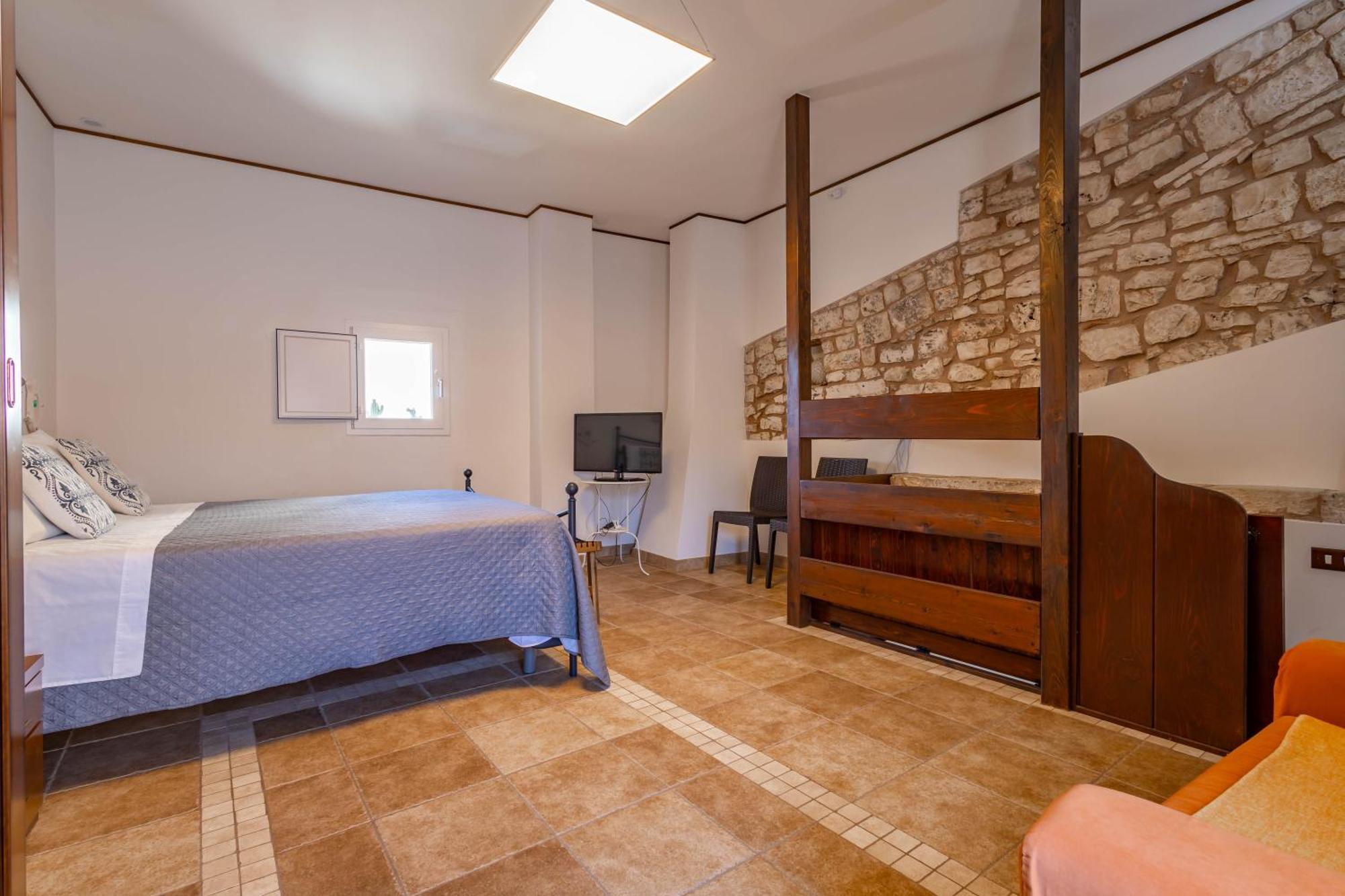 Antiche Mura Apartments "Nel Cuore Della Puglia"Bivani, Cucina, Terrazzo توري المظهر الخارجي الصورة