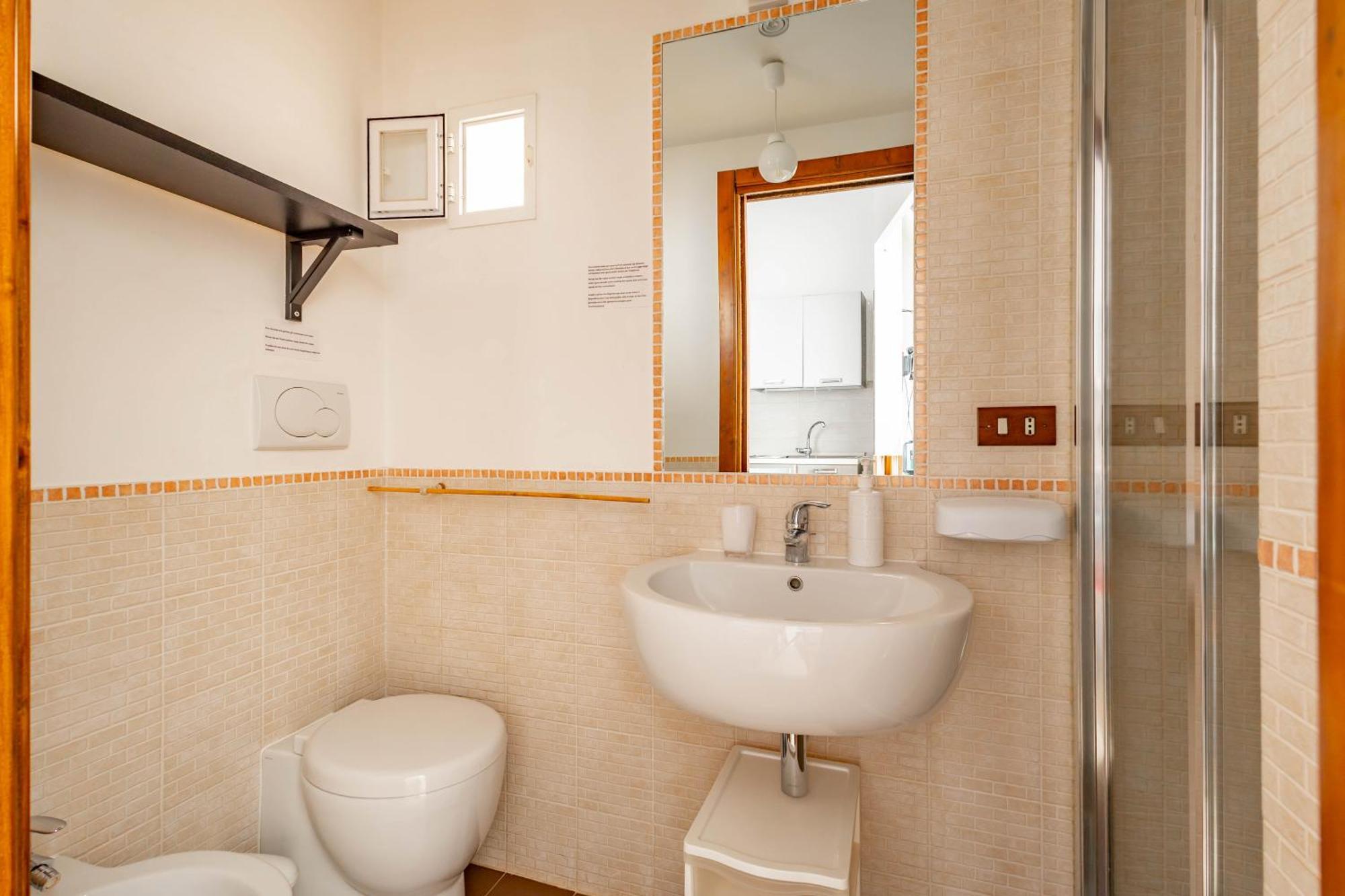 Antiche Mura Apartments "Nel Cuore Della Puglia"Bivani, Cucina, Terrazzo توري المظهر الخارجي الصورة